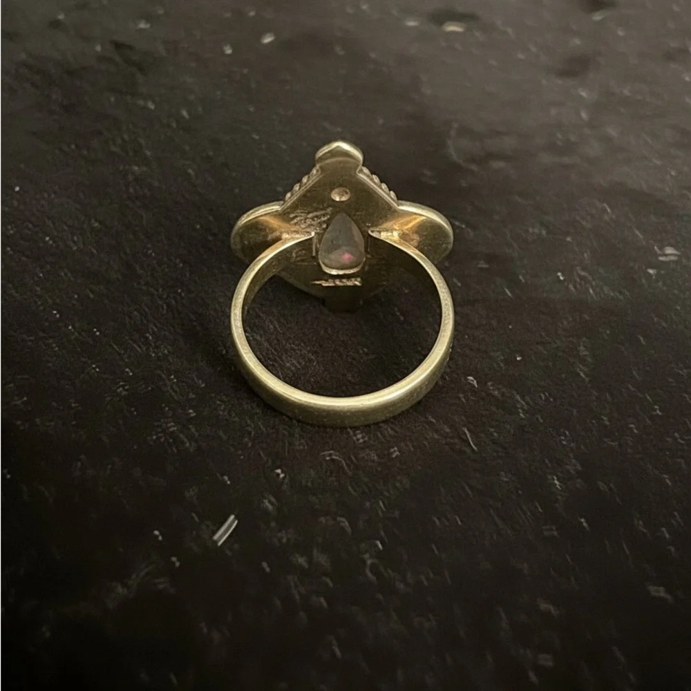 Elegant sterling Silver and eye‎ agate Stone Ring